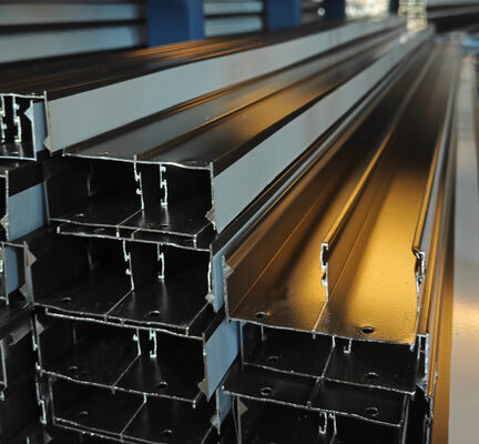 อลูมิเนียม Patio Window Extrusions Profiles Powder Coating ทองแดง