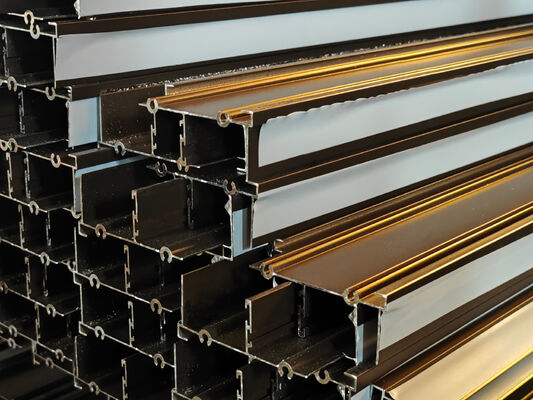 อลูมิเนียมกระจกเลื่อน โปรไฟล์ประตูระเบียง ฝุ่นเคลือบทองแดงแอฟริกาใต้